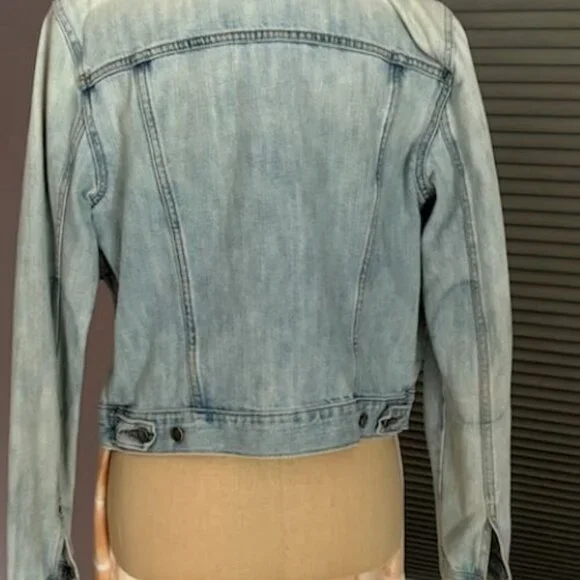 GAP 1969 Denim Jacket Light Wash Distressed Woman's Small - Picture 6 of 9